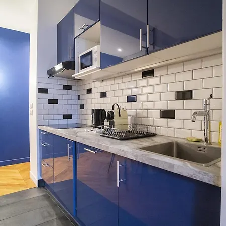 Apartment Near Montmartre *