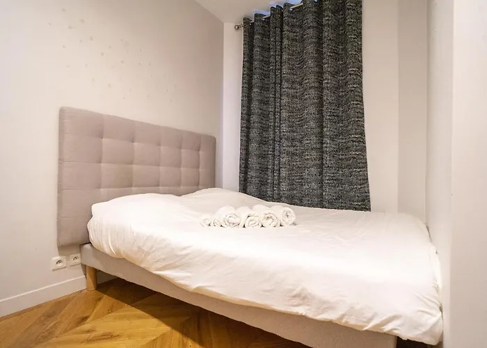 Apartment Near Montmartre Paris